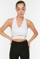 Trendyol - Back detailed sports bra - white