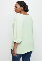 edit Plus - Femme guaged sleeve blouse - mint