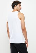 Superbalist - 2 Pack core single jersey vests - white 