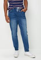 STYLE REPUBLIC - Byron tapered fit jogger jeans - washed dark blue