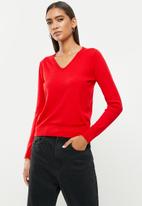 dailyfriday - V-neck sweater - red