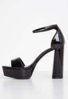 Madden Girl - Omega heel - black
