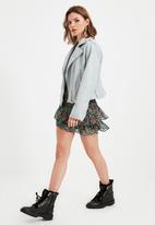 Trendyol - Petite printed skirt - multi