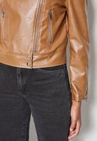 Superbalist - Leather look biker jacket - tobacco