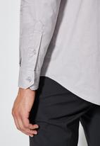 Superbalist - Jos slim stretch shirt - grey