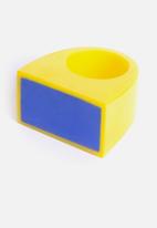 Pina Jewels - Resin block ring - blue/yellow