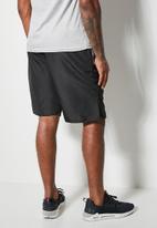 Superbalist - Knee length gym shorts - black