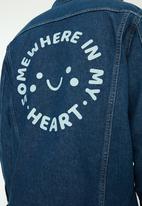 Trendyol - Somewhere in my heart back print jacket - indigo