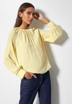 VELVET - Texture woven volume blouse - butter