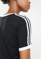 adidas Originals - V-neck cropped tee w - black & white 