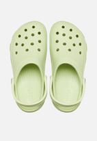 Crocs - Classic platform clog w - celery