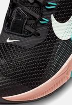 Nike - W nike metcon 7 - black/barely green-washed teal