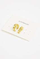 Superbalist - Hammered hoop earrings - gold