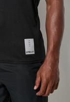 Superbalist - Racer back sports vest  - black