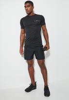 Superbalist - Slim fit sports tee - black