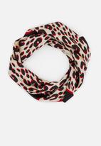 Superbalist - Animal print neckerchief - red/black