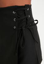 Trendyol - Tie detail shorts & bermuda  - black