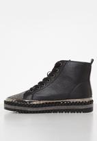 Footwork - Nalli lace up boot - black