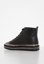 Footwork - Nalli lace up boot - black