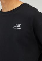 New Balance  - Uni-ssentials french terry crewneck sweatshirt - black