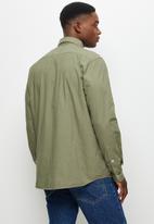 Lark & Crosse - Regular fit textured shirt - khaki