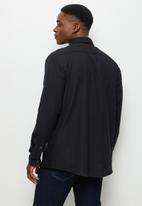 Lark & Crosse - Regular fit brushed flannel shirt black