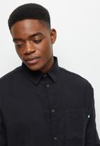 Lark & Crosse - Regular fit brushed flannel shirt black