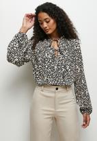 MILLA - Tie detail printed blouse - stone & black