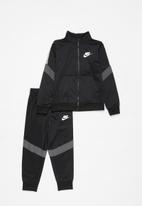 Nike - Nkb elevated trims tricot set - black