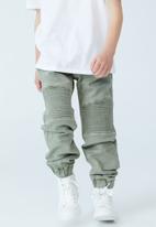 Cotton On - Slouch jogger jean - lorne green