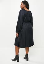 AMANDA LAIRD CHERRY - Plus spion dress - black slub weave