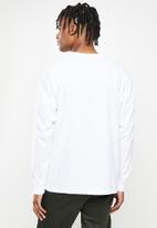 Cutty - Mens regular fit basic v-neck long sleeve t-shirt - white