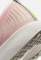 Nike - Escape run flyknit - sail/volt/pink oxford/bleached coral