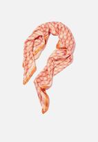 Rubi - Versatile scarf - pink sia geo