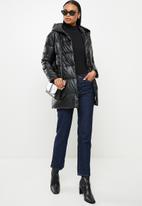 Stella Morgan - Puffer coat with belt - black