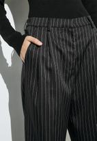 Superbalist - Wide leg trouser - black pinstripe
