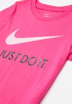 Nike - Nkg swoosh jdi short sleeve tee - dark hyper pink