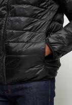 Lark & Crosse - Tokai puffer jacket - black