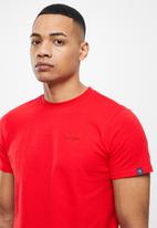 Aca Joe - Small embroidered short sleeve tee - chillie red