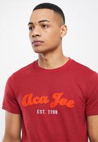 Aca Joe - Applique logo short sleeve tee - maroon