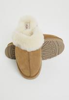 Disquette - chestnut UGGÂ® Pumps & Flats | Superbalist.com