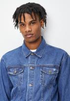 STYLE REPUBLIC - Denim trucker jacket with rips - mid blue
