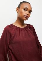 MILLA - Satin gauged neck blouse - berry