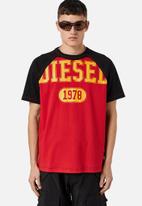 Diesel  - T-raglen short sleeve tee - red & black
