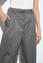 Superbalist - Wide leg trouser - grey pinstripe