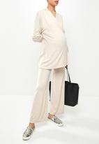 edit Maternity - Maternity long sleeve soft knit wrap cardi - taupe