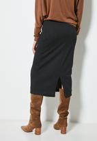 VELVET - Cable pencil knit skirt - black