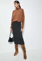 VELVET - Cable pencil knit skirt - black