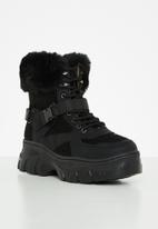 dailyfriday - Mrs b snow boots - black