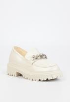 Miss Black - Chainz1 lug sole loafer - white